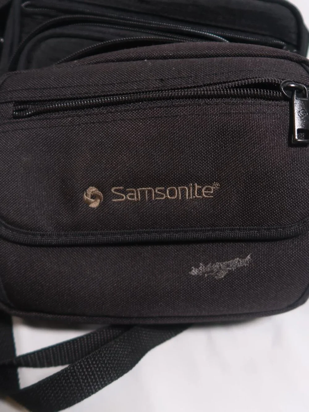 Bundle of 2 Camera Bags : Photo Mate Red Plaid Camera Bag and Samsonite black